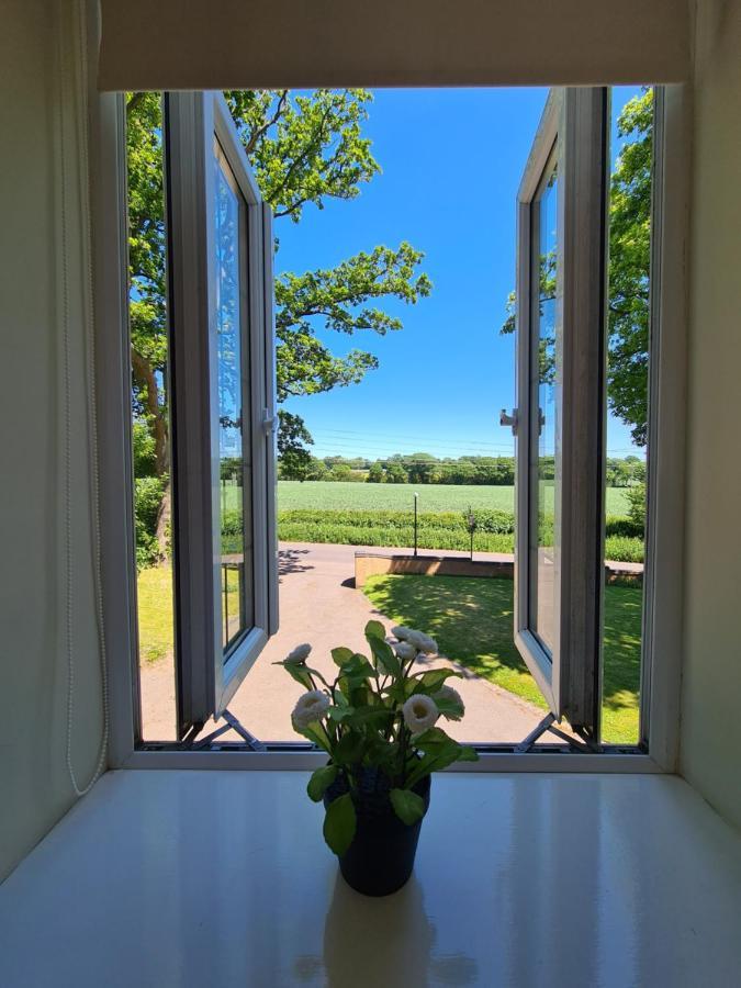 Beautiful Country Apartment, Rated Exceptional Coventry Extérieur photo